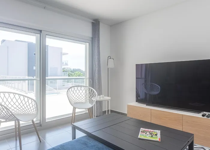 Apartamento T2 Tin Tin *