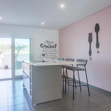 Апартаменты T2 Tin Tin